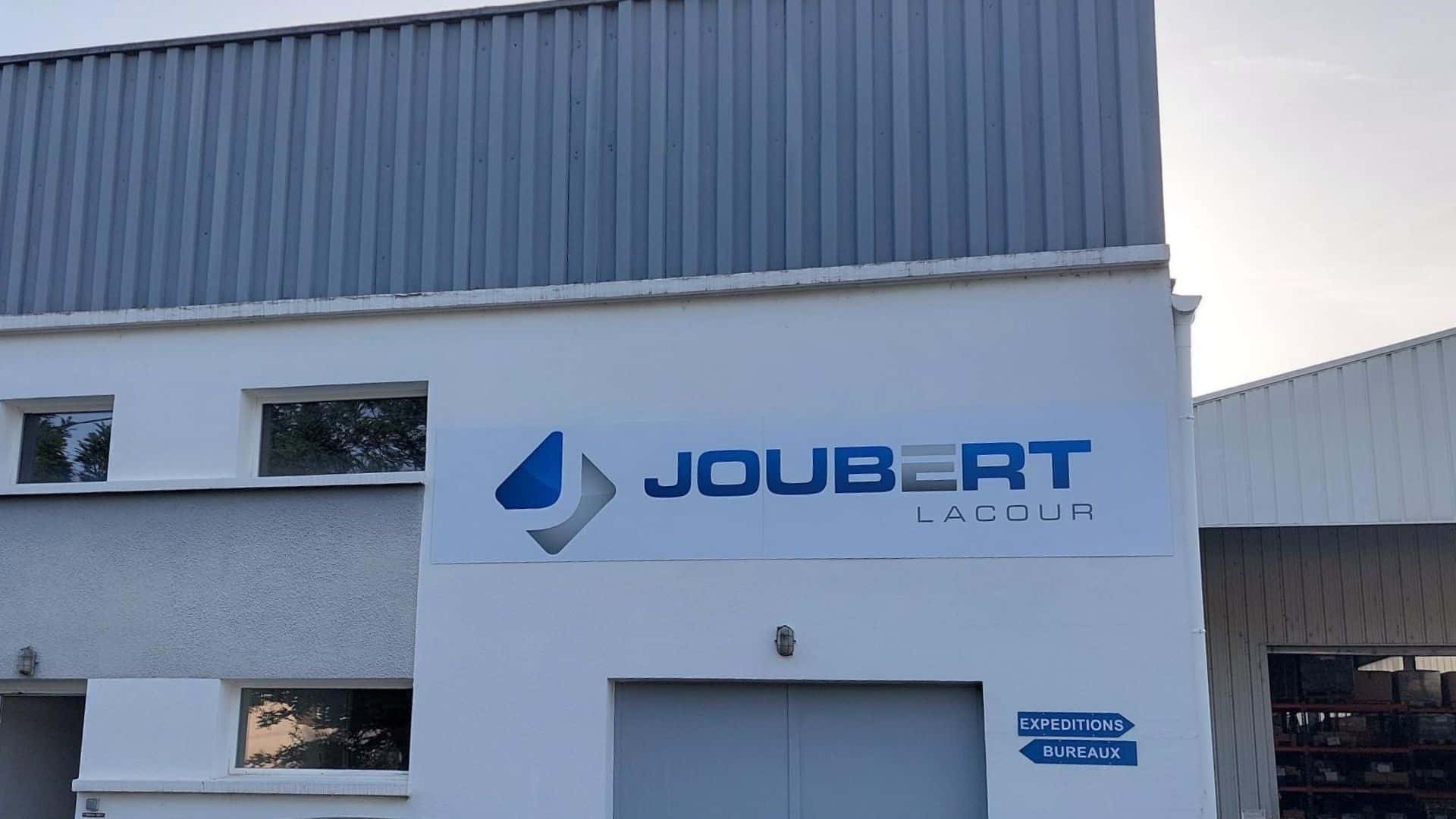 Joubert Lacourse refait une beauté